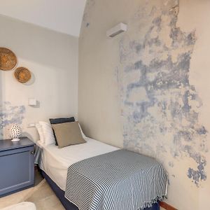 Private Bathroom Triple Room